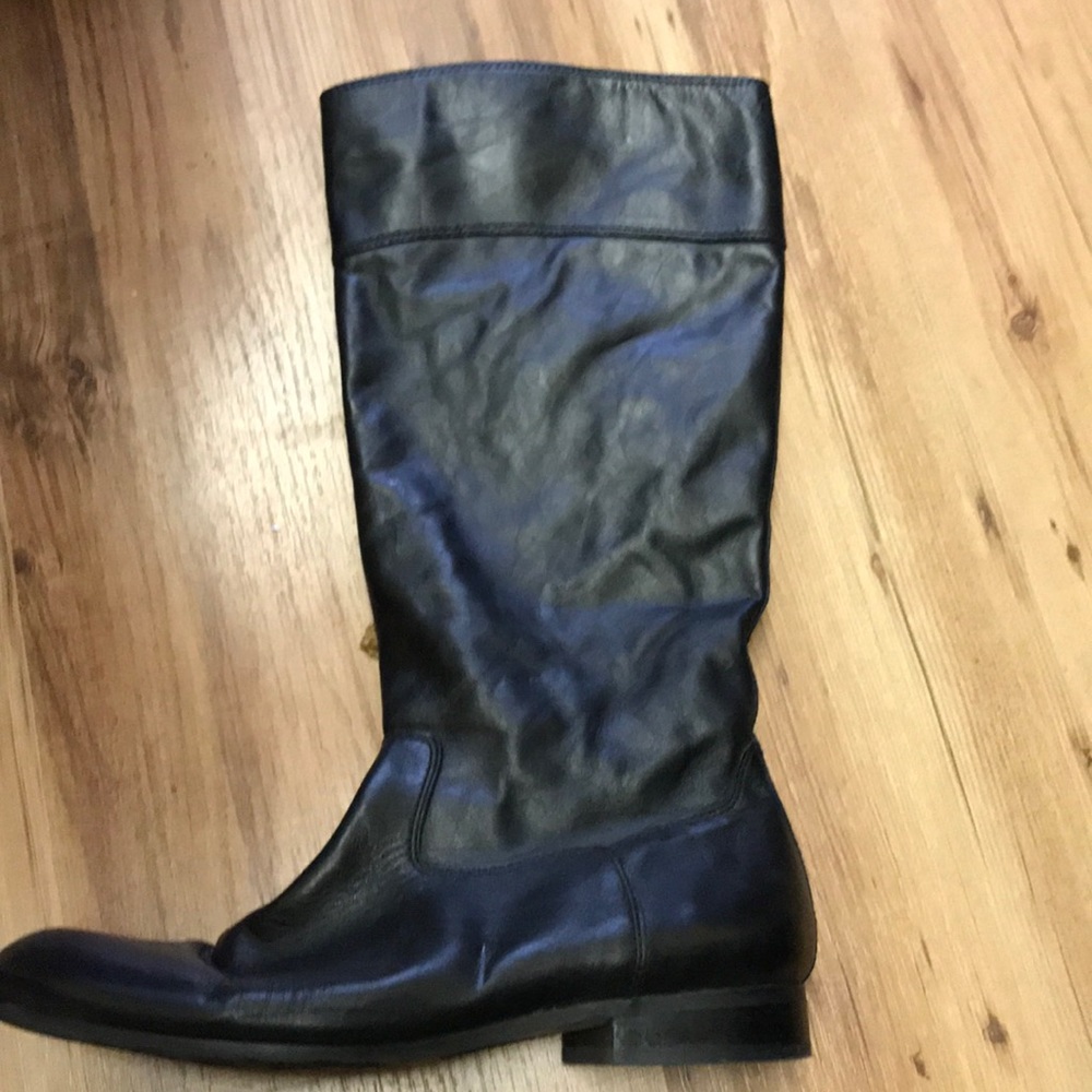 Black boots